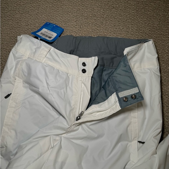 Columbia Ski/Snowboard Pants - Picture 4 of 4
